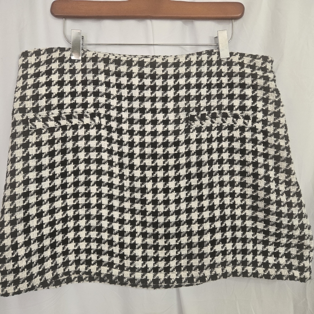 A New Day NWT Black/Cream Mini Houndstooth Fall Skirt Size 14